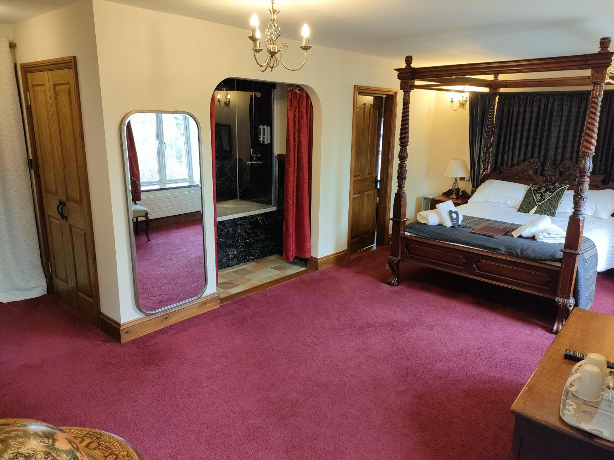 Great Trethew Manor Hotel & Self Catering Lodges Ліскард Номер фото