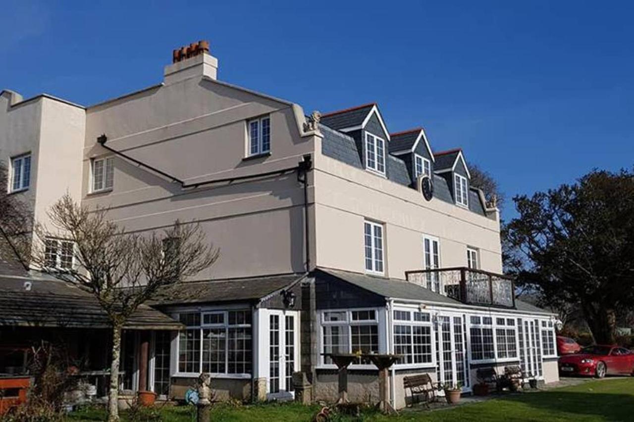 Great Trethew Manor Hotel & Self Catering Lodges Ліскард Екстер'єр фото